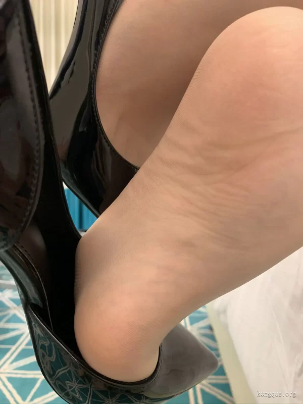 雅雅的气质 – 全套微博收费图片&视频-cos领域