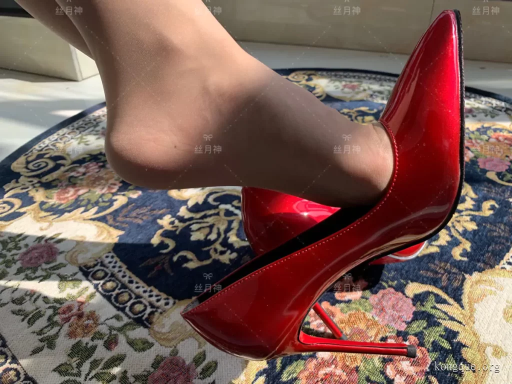 丝月神 – 朋友圈收费系列套图-cos领域